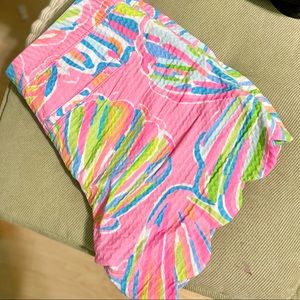 Lilly Pulitzer size 00 Shorts